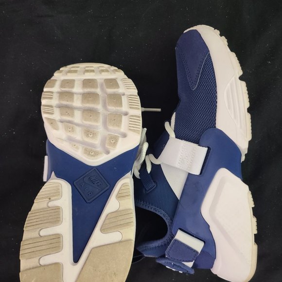 Nike Air Huarache City Low 5 Mesh Breathable White Blue AH6804-400 US size 6 - Picture 4 of 4